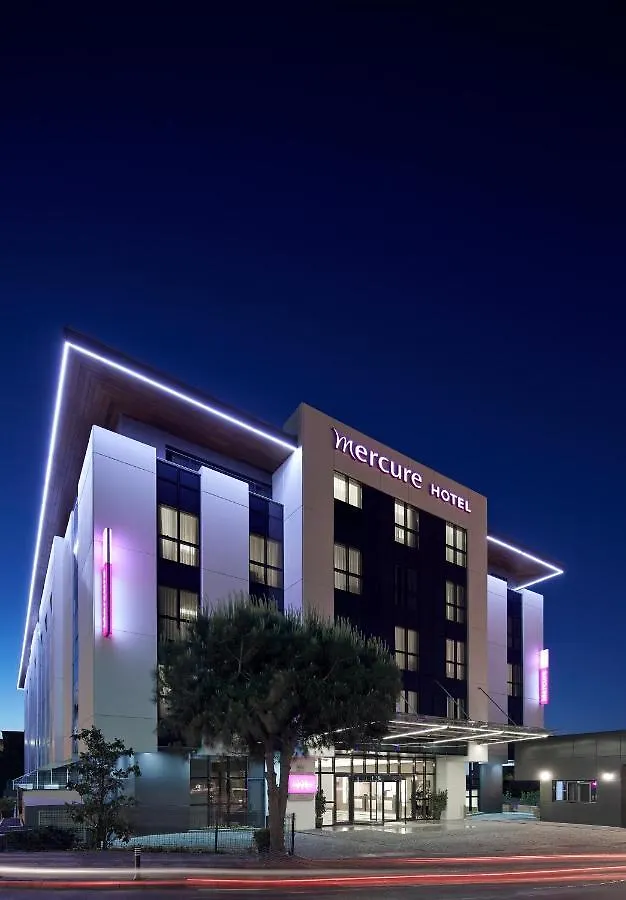 Mercure Istanbul Altunizade 4*,