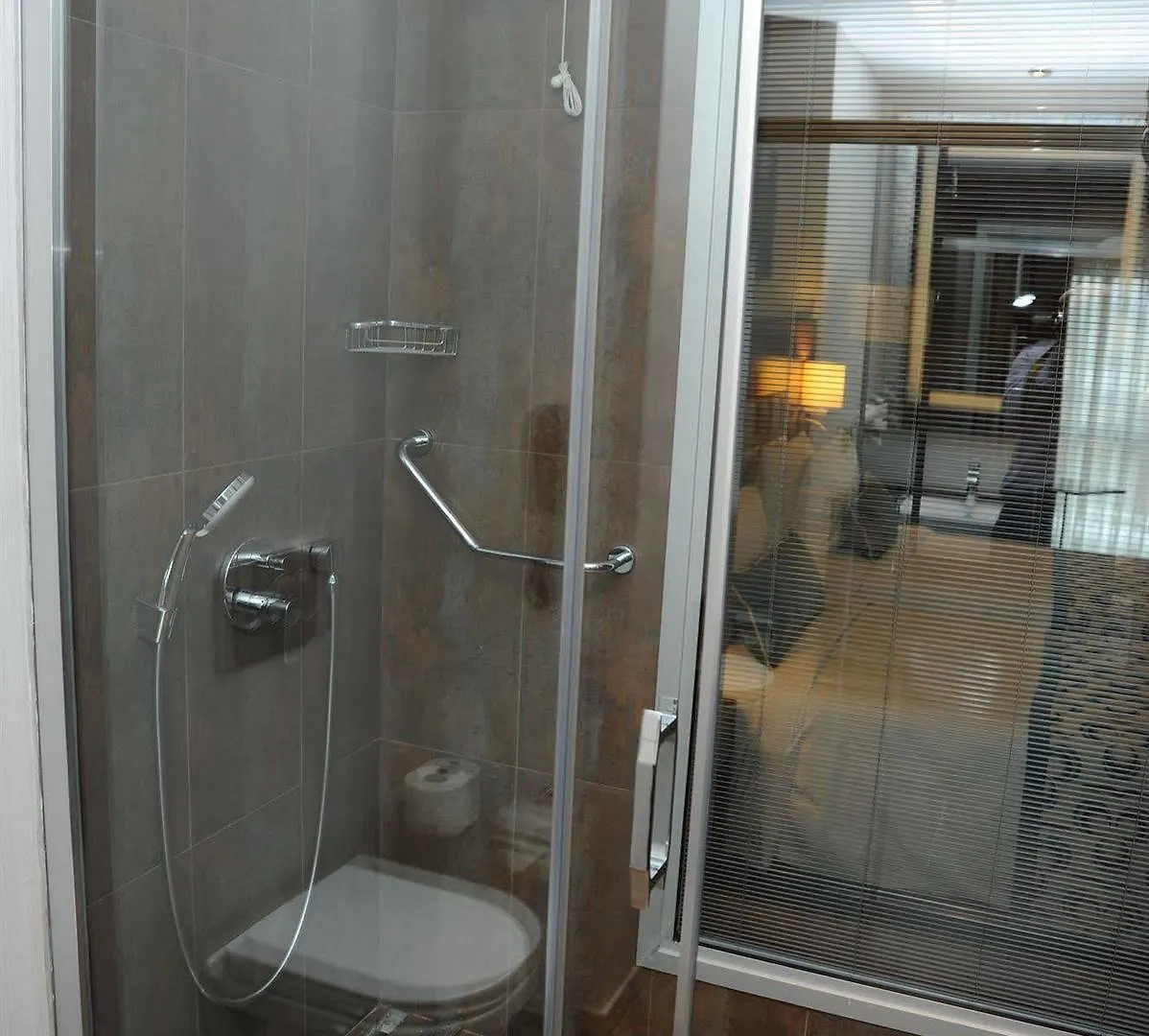 Mercure Istanbul Altunizade 4*,