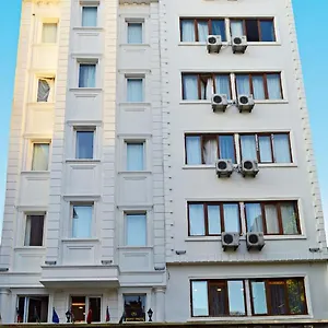 Grand Gross Отель