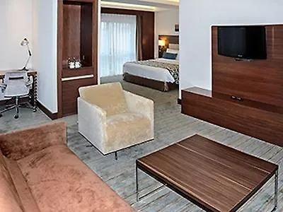 Mercure Istanbul Altunizade 4*,